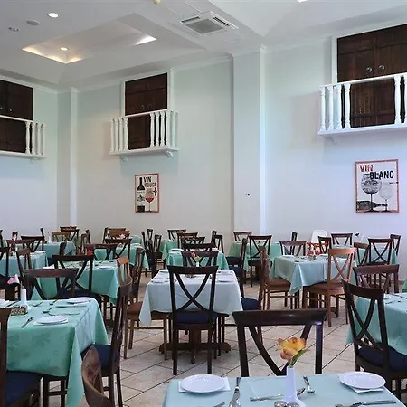 度假村 伊莱克特拉假日村水上乐园度假酒店 圣纳帕